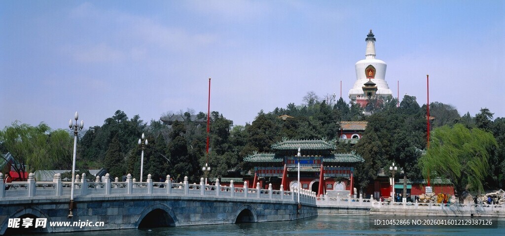 北京北海公园白塔美景