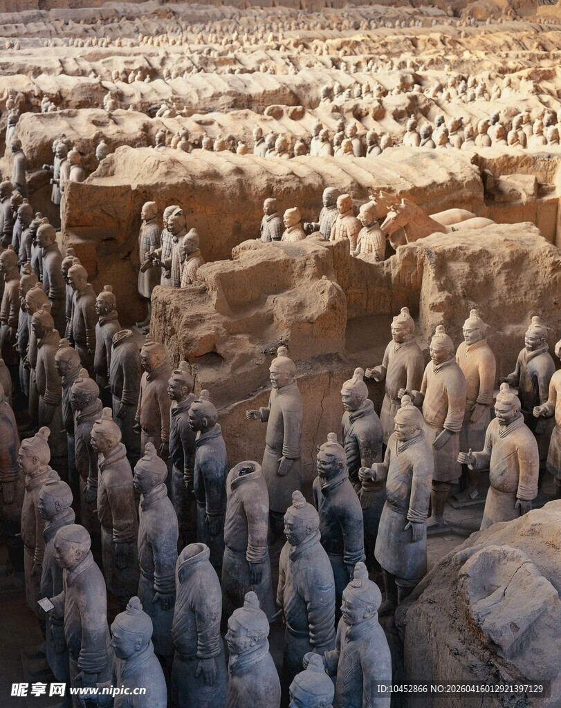 壮观的秦始皇陵兵马俑阵