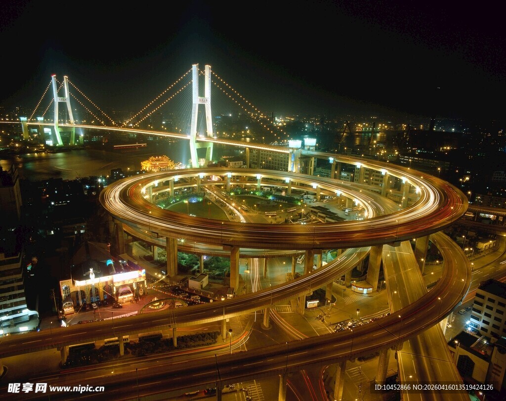 城市璀璨立交桥夜景