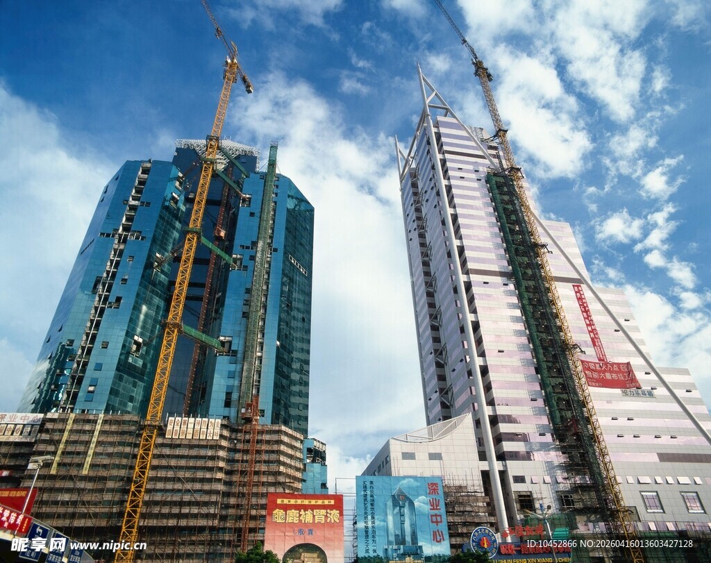 城市在建摩天大楼景观