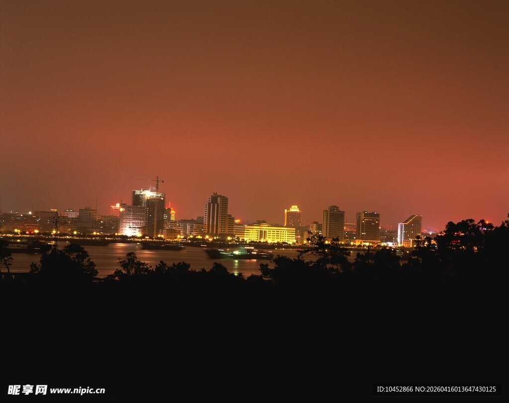 城市暮色夜景