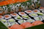 美味多样的寿司拼盘