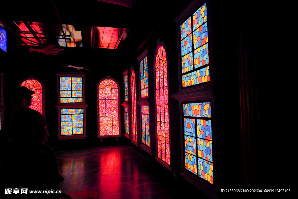 哥特式彩色玻璃