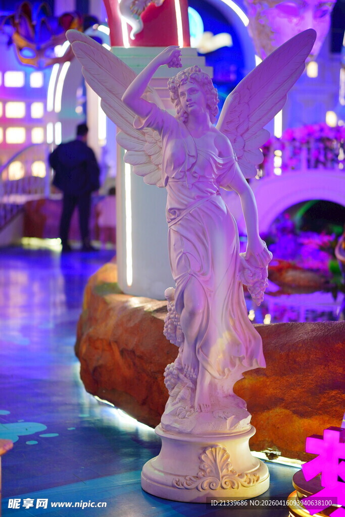 天使雕塑