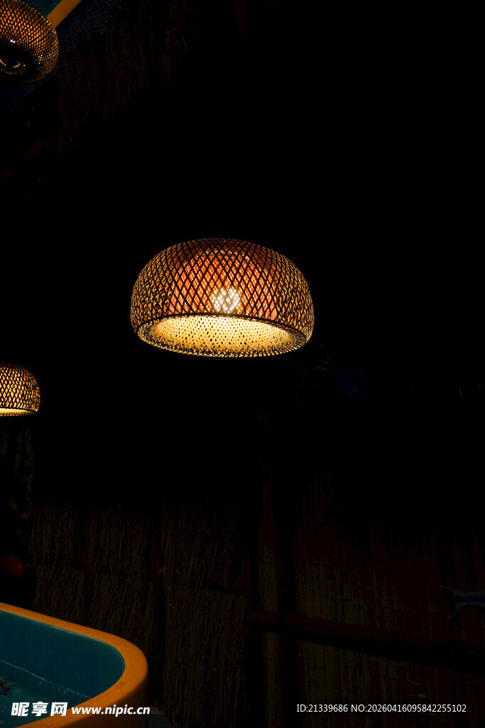 艺术氛围竹编吊灯