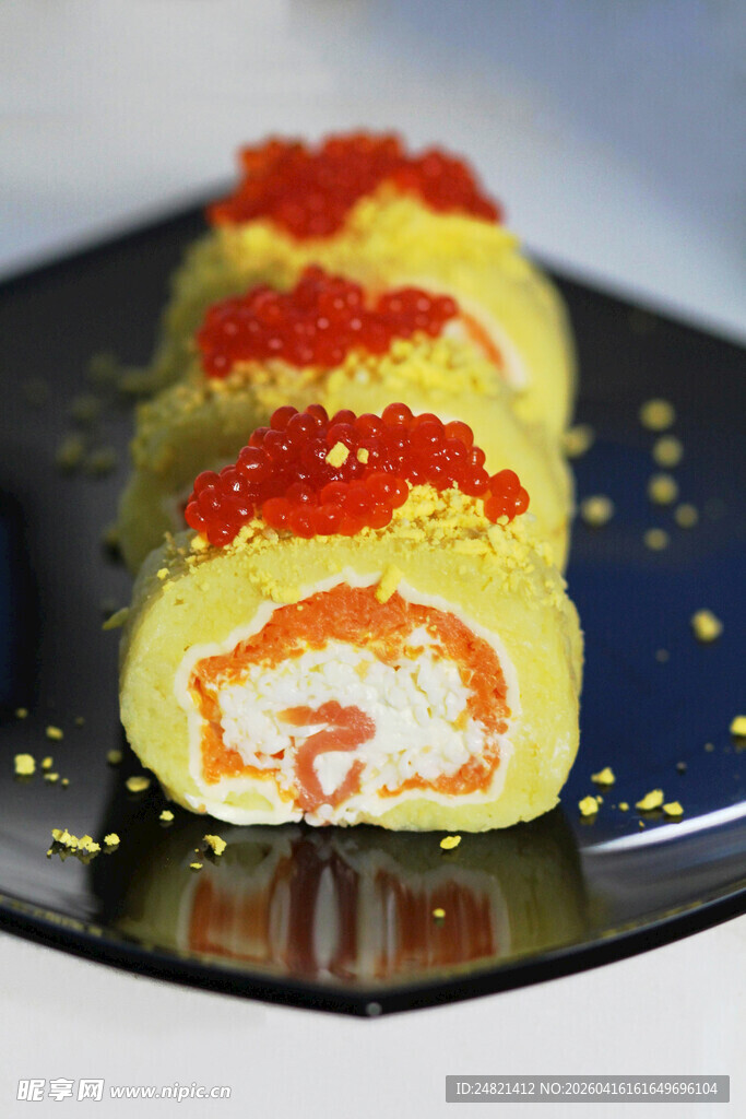 美味鱼子寿司卷