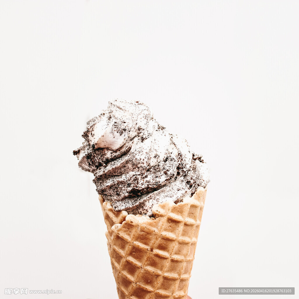 巧克力口味华夫筒冰淇淋