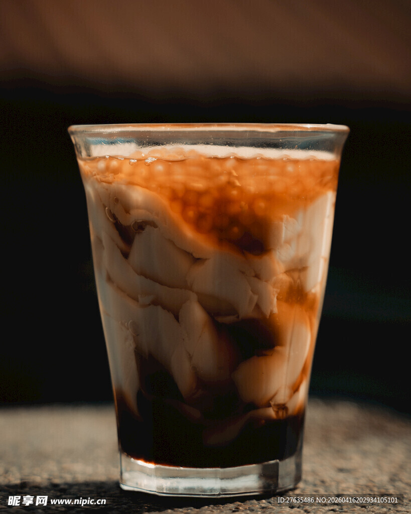 冰爽巧克力牛奶饮品