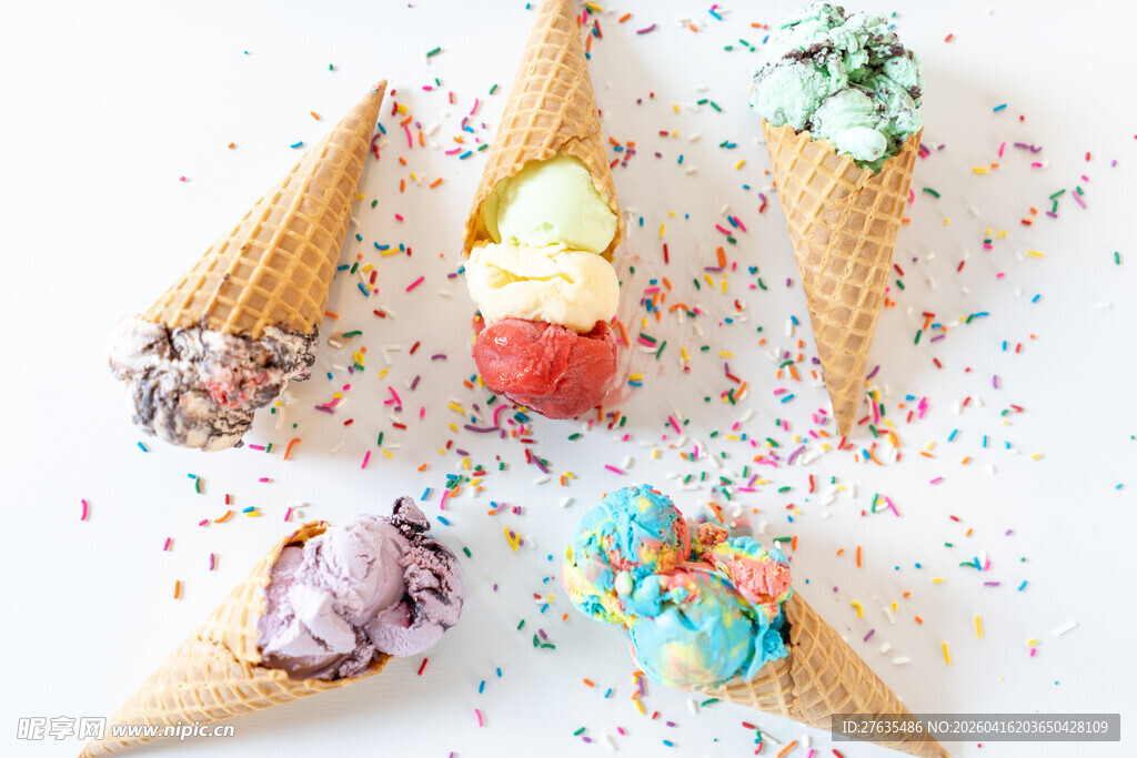 多彩冰淇淋甜筒大集合