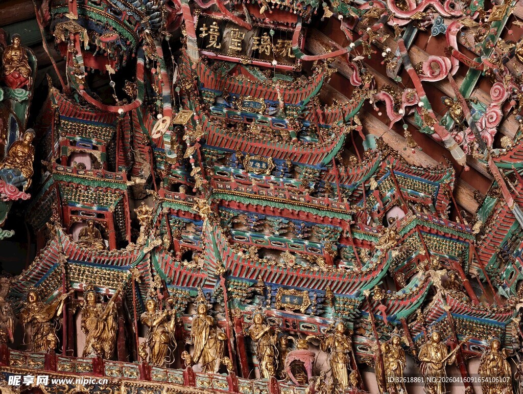 小西天精美古代木雕建筑装饰