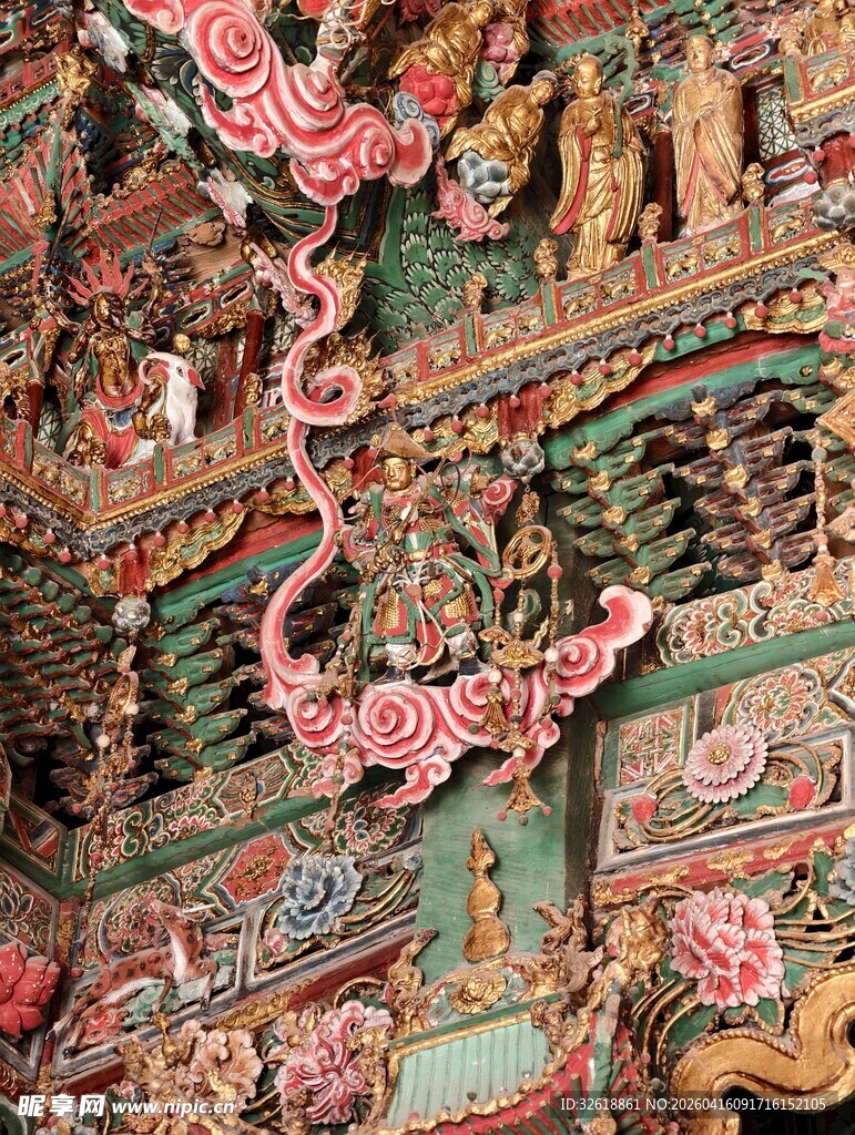 小西天传统建筑精美木雕装饰