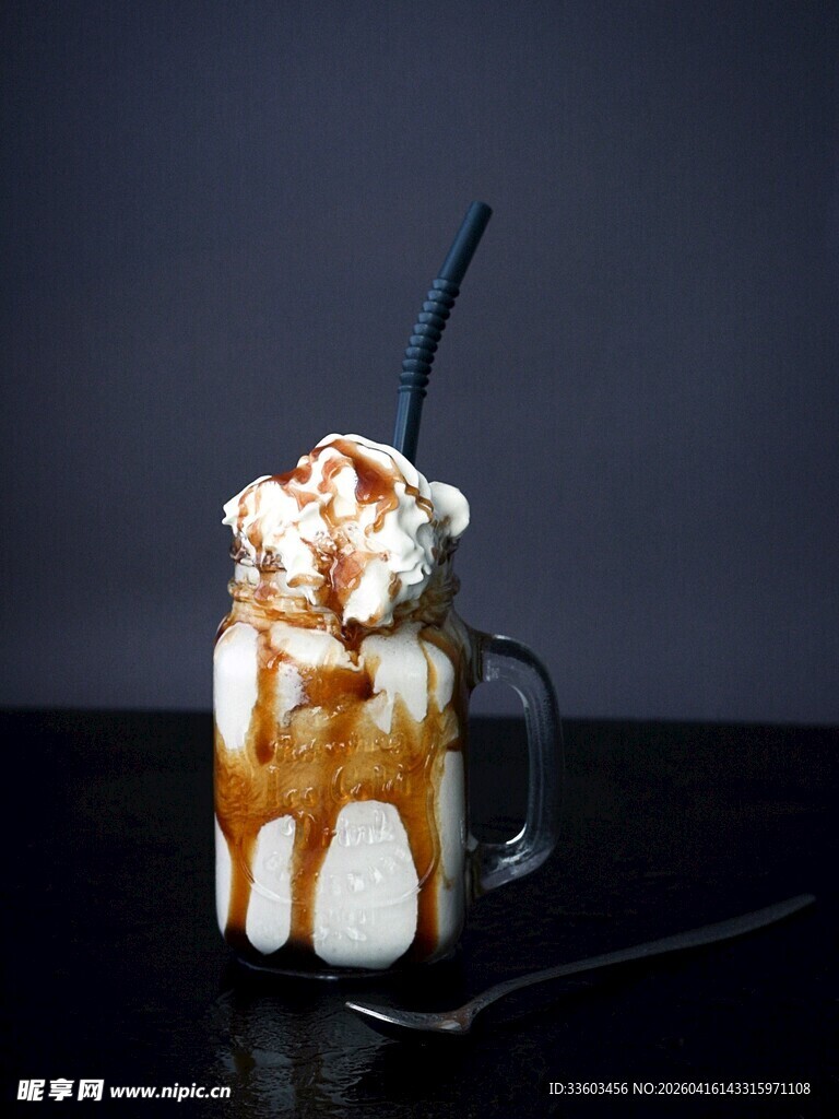 美味焦糖奶油冰咖啡