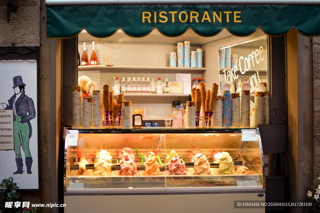 意大利餐厅橱窗美食展示