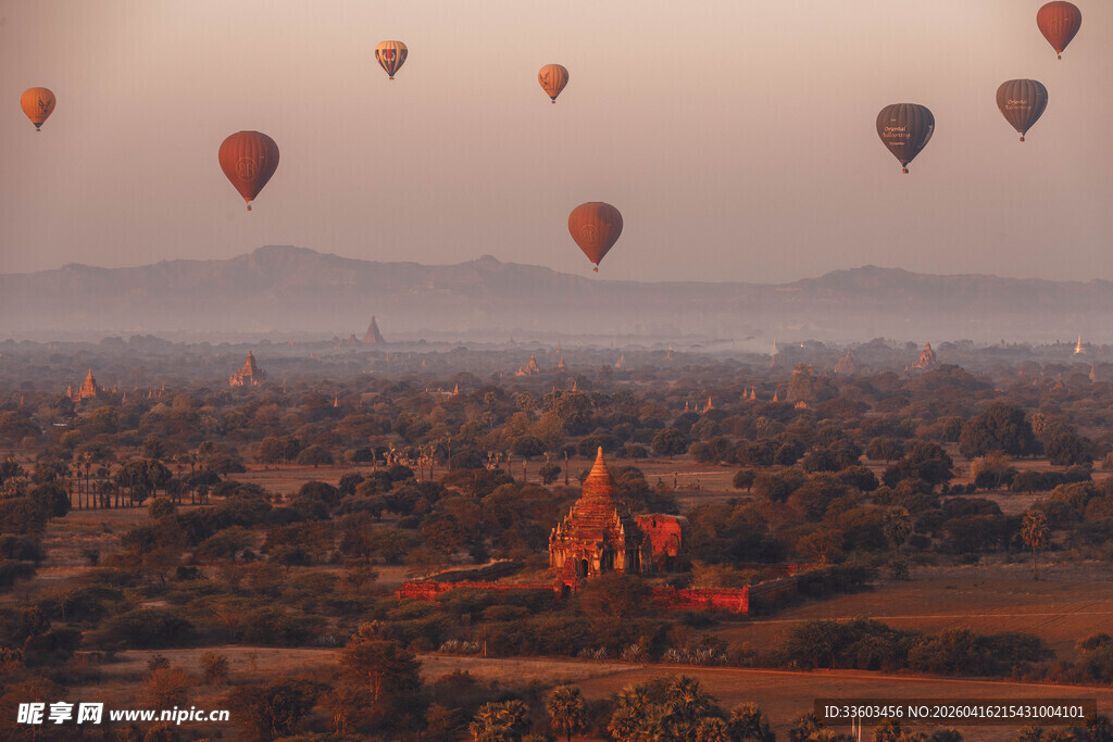 缅甸蒲甘热气球壮丽景观