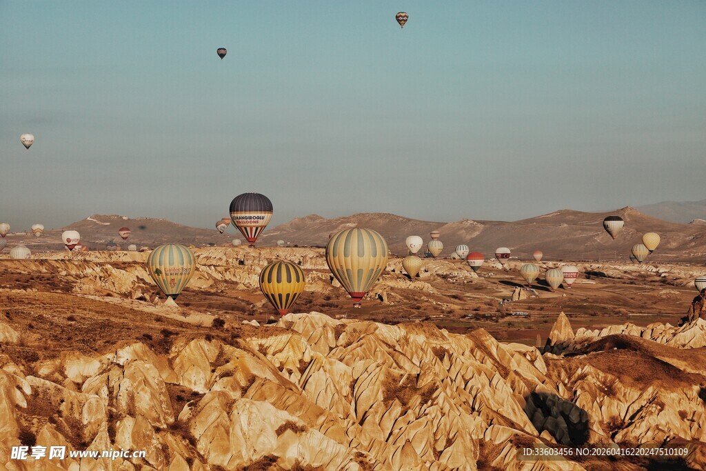 卡帕多西亚的热气球景观