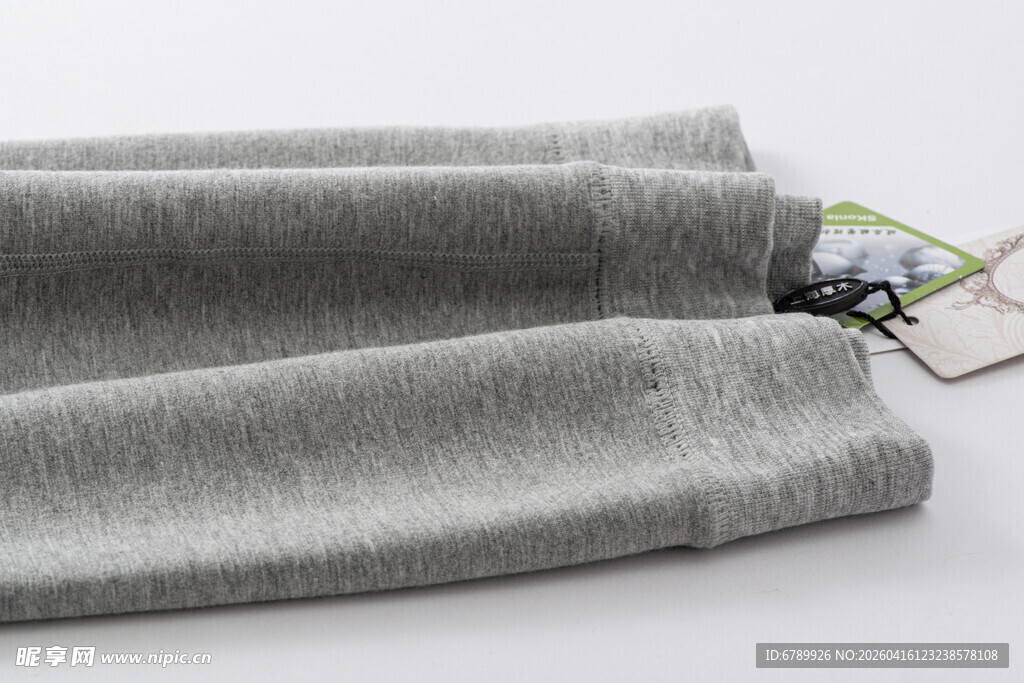 灰色柔软打底羊毛裤展示