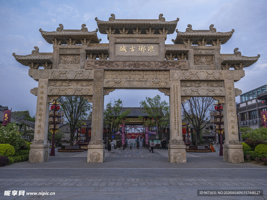 沂州古城牌坊造型