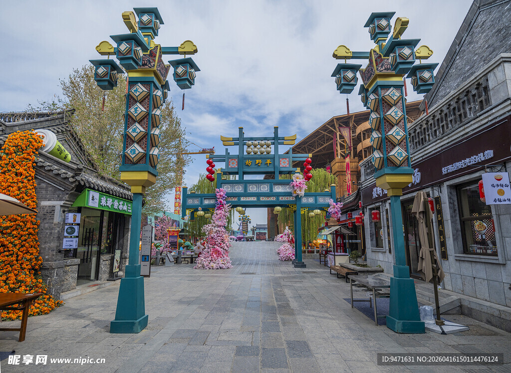 古色古香的中式牌坊街道