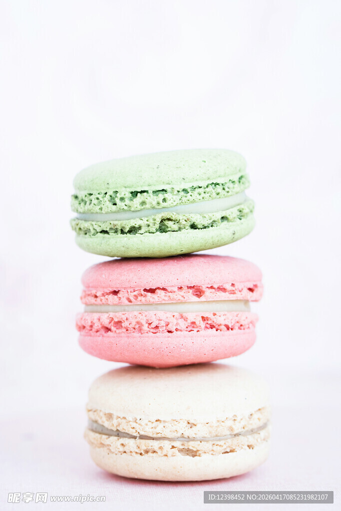 三色马卡龙堆叠