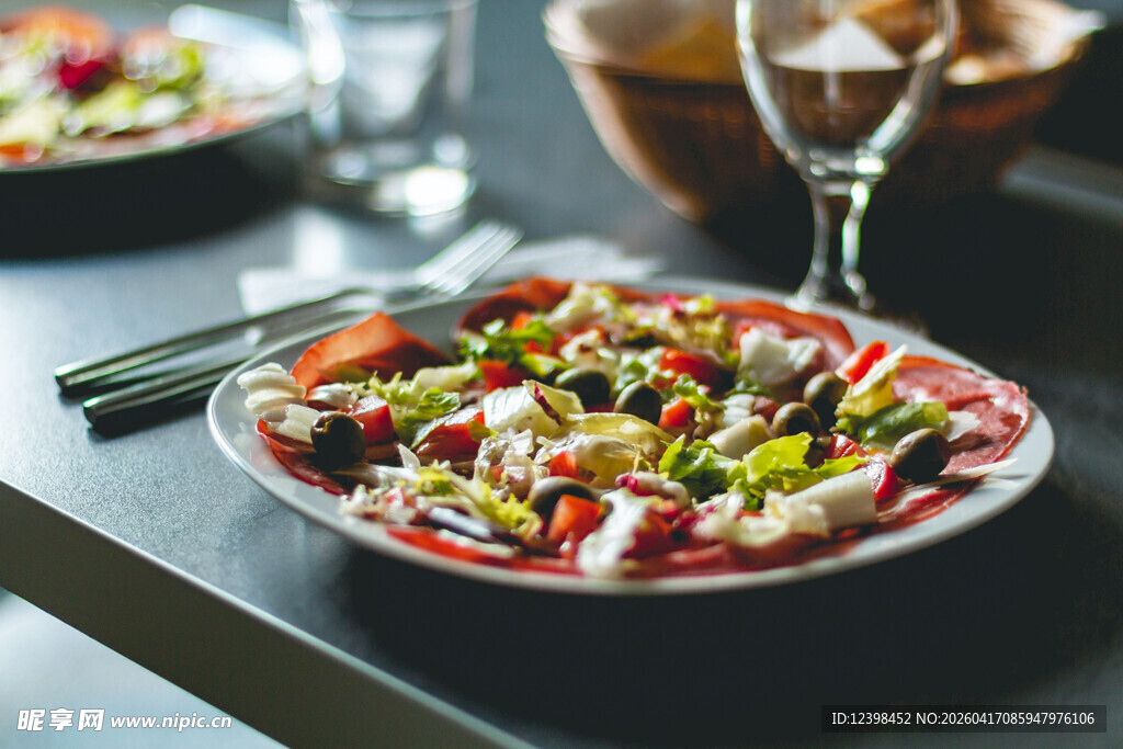 美味多彩沙拉摆盘展示