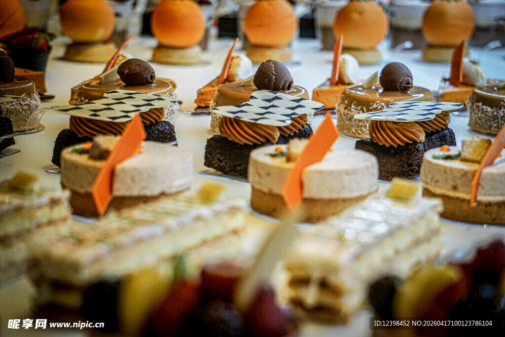 精美多样的各式甜点