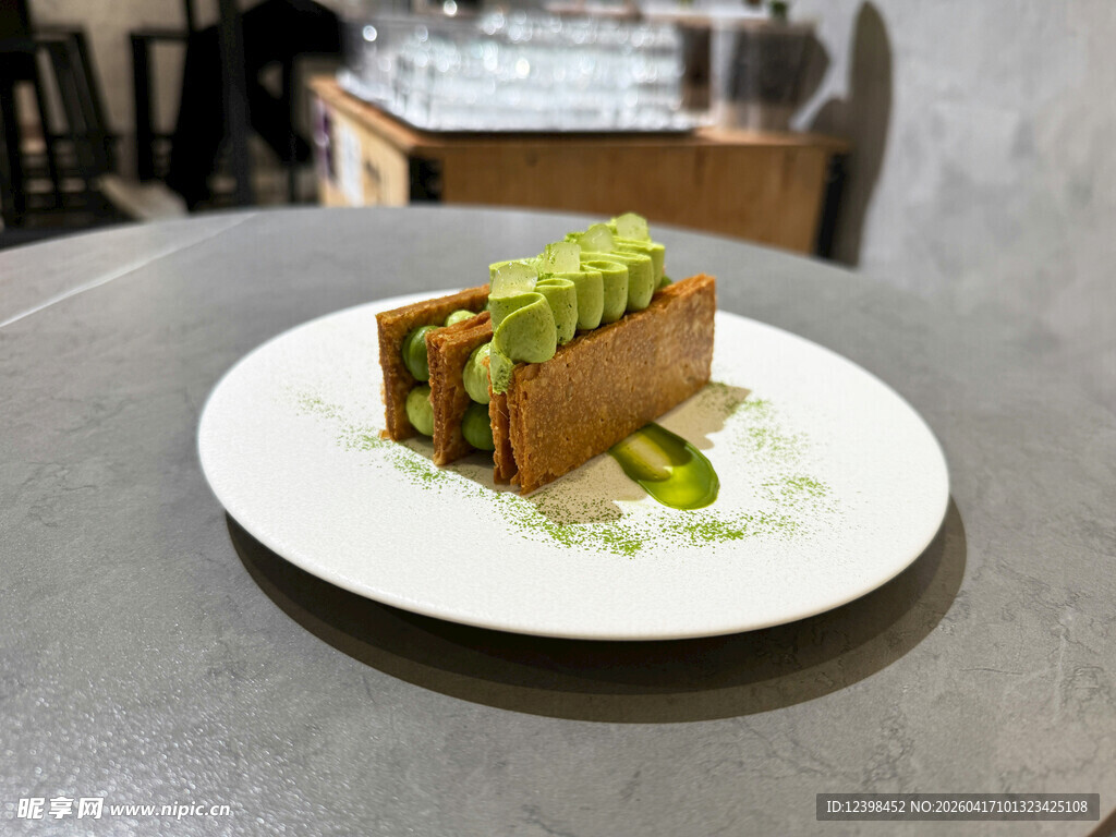 牛油果巧克力精致小甜点