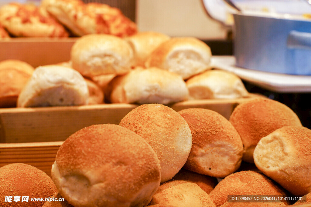 新鲜美味的各式烘焙面包