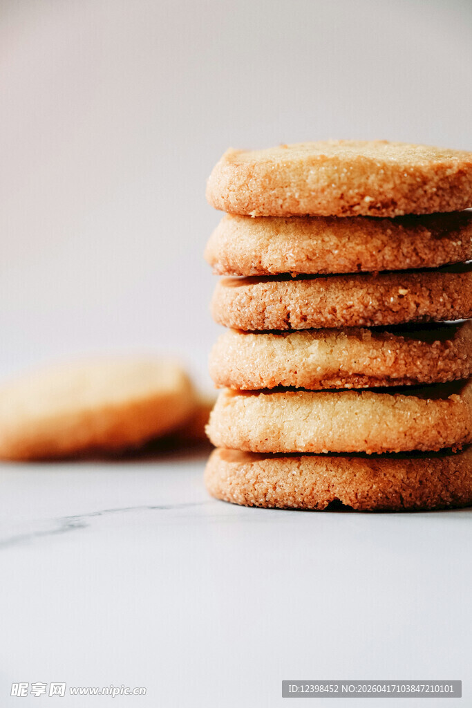 堆叠的美味香脆小饼干