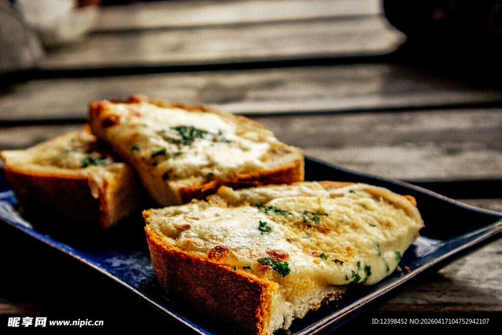 美味芝士烤面包片