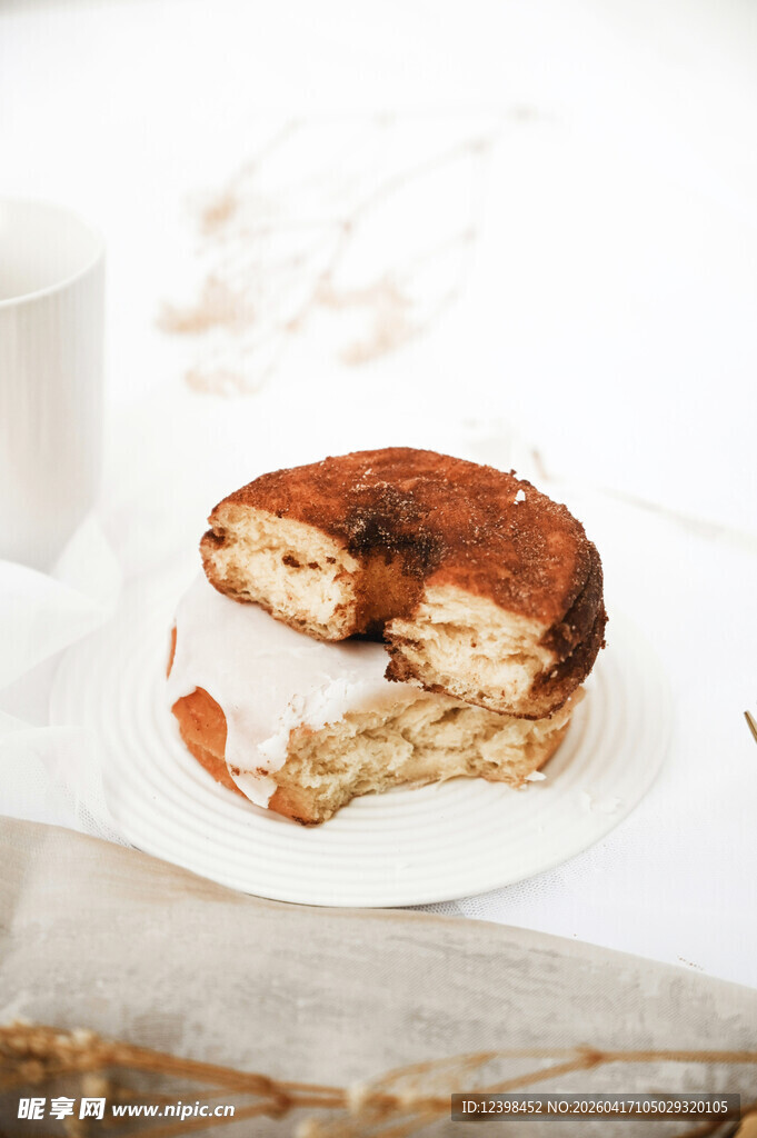 美味切开的蛋糕