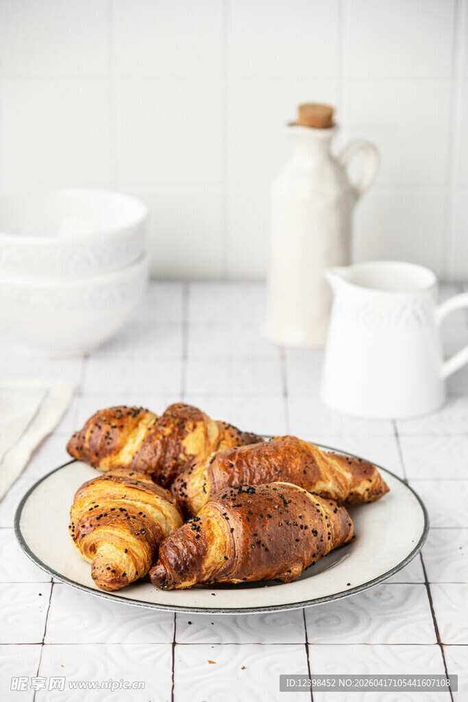 美味酥脆的牛角面包