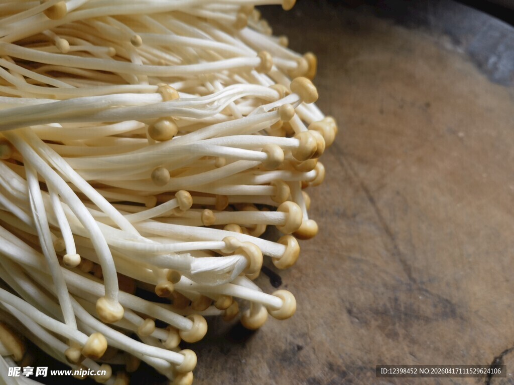 新鲜金针菇特写