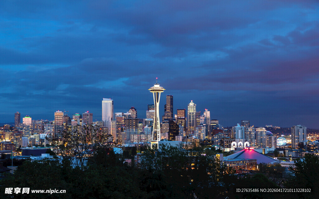 西雅图黄昏城市天际线