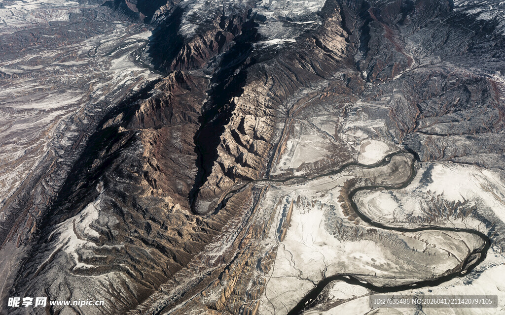 壮丽峡谷地貌景观