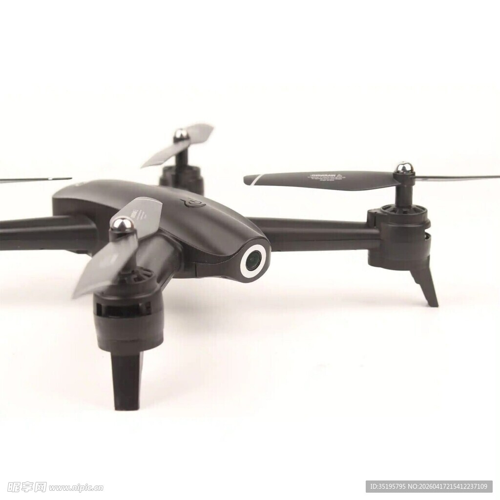 黑色无人机特写