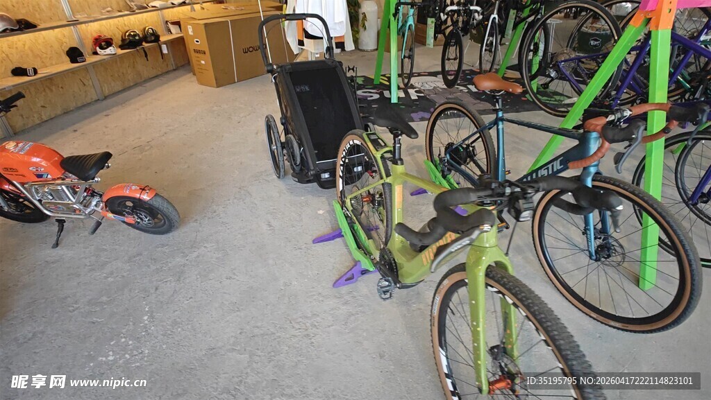 室内自行车陈列场景