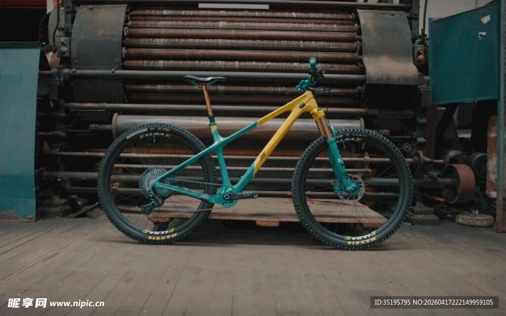 多彩山地自行车特写