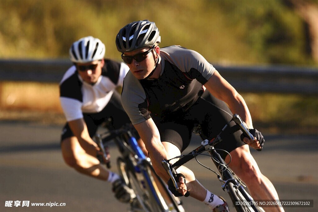 公路骑行双雄竞速时刻