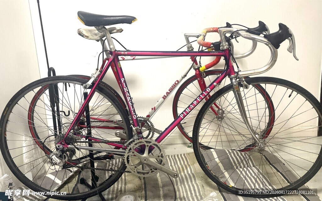 复古公路自行车展示