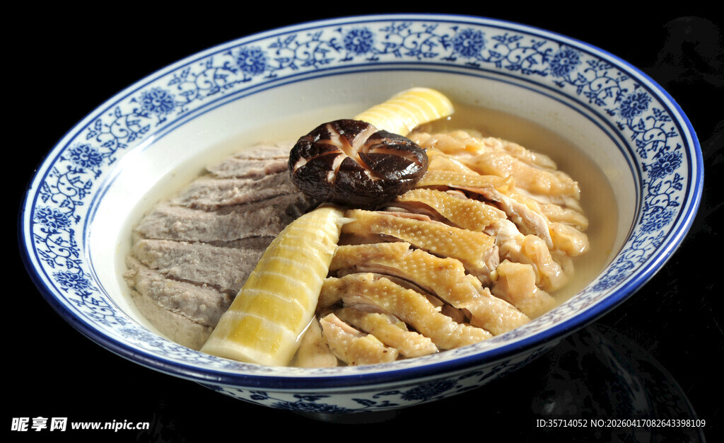 鸡碗 食材丰富诱人