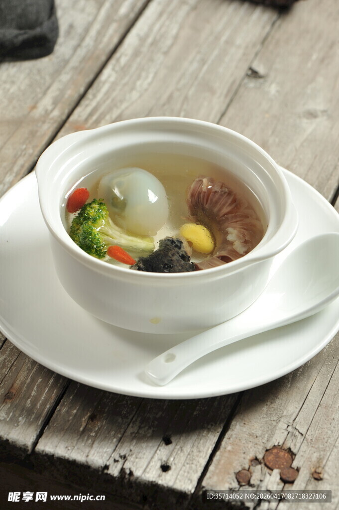 营养美味的养生鸽蛋