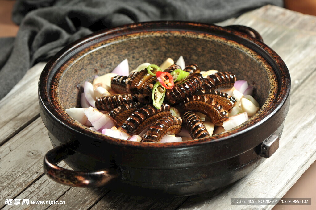 砂锅美味黄鳝煲