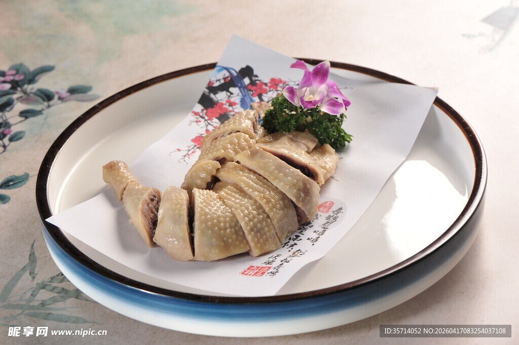 精致摆盘的特色卤味