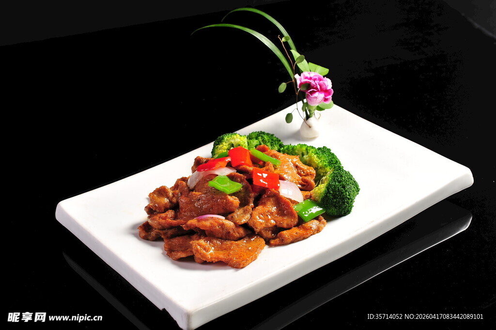 美味摆盘的特色烤肉