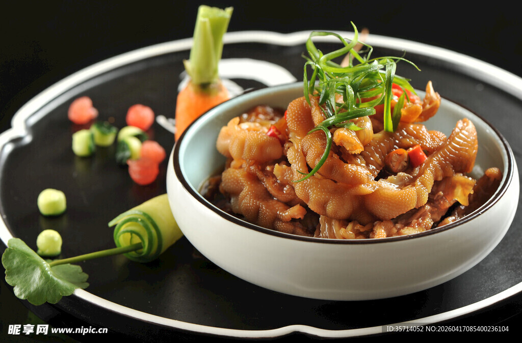 美味香辣无骨凤爪