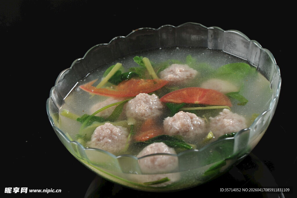 蔬菜肉丸汤