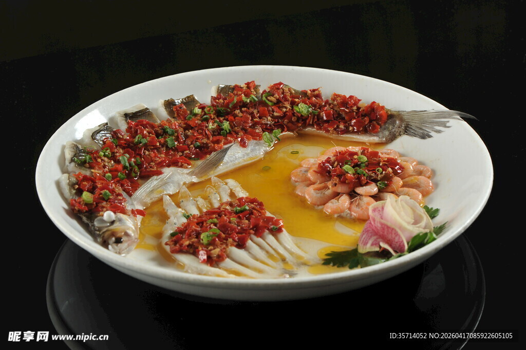 香辣多彩海鲜拼盘