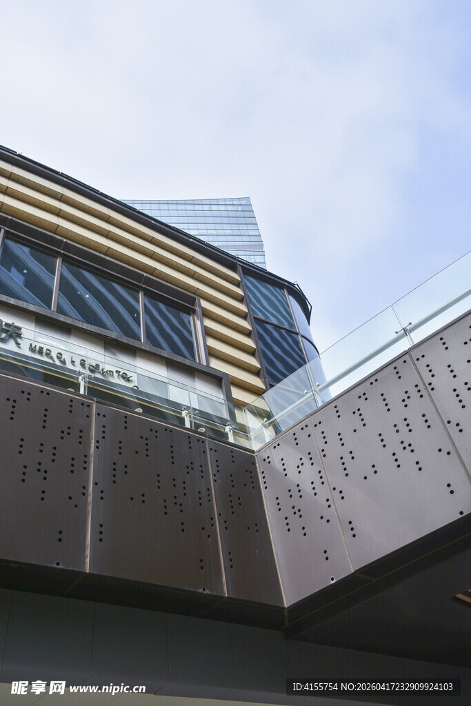 现代风格建筑外观局部