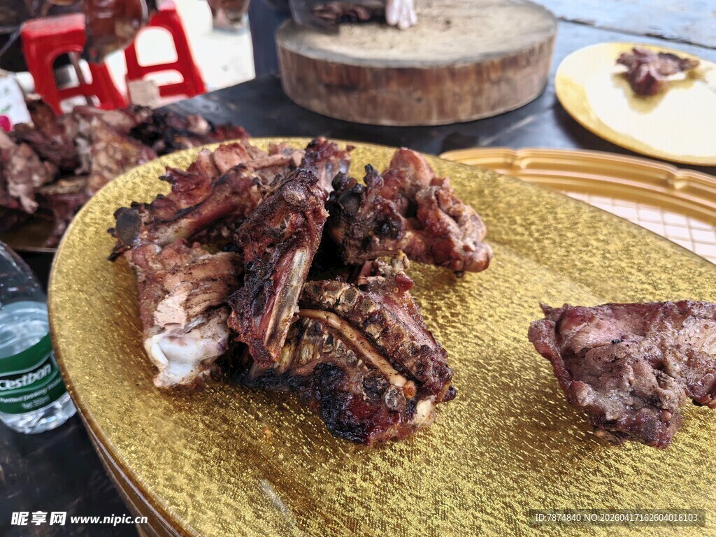 美味烤排骨特写