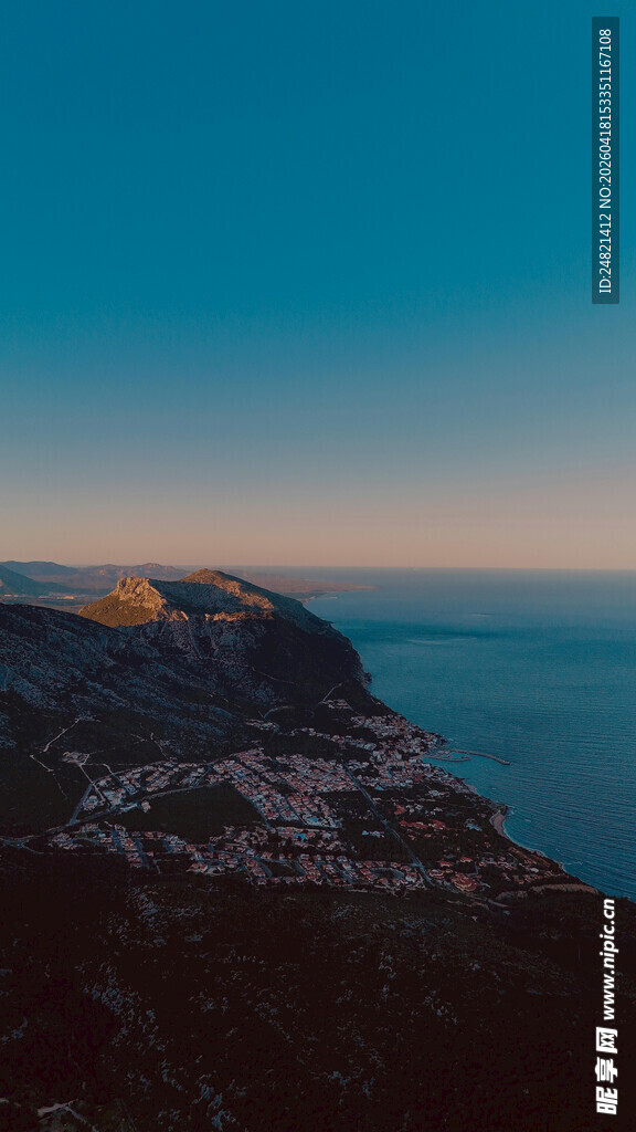 黄昏海岸美景